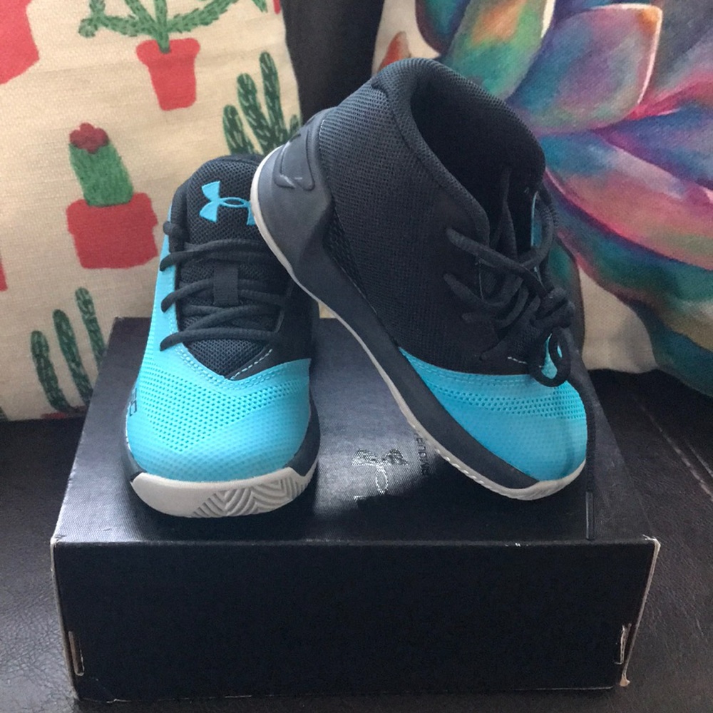 Under Armour Basketball Shoes